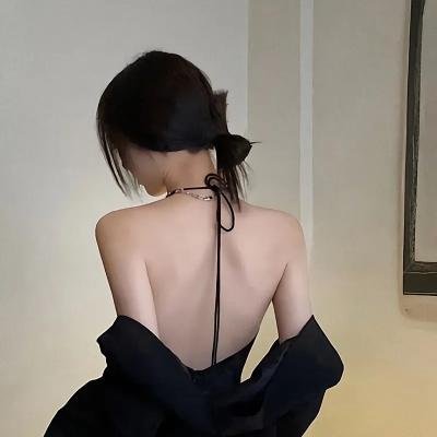 替我找到那个姑娘吧